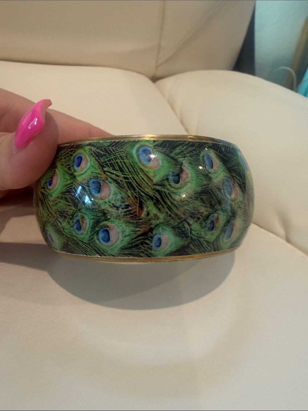 Vintage Peacock Feather Print Resin Bangle Bracelet